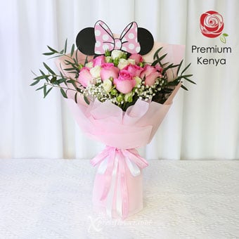 DSBQ2302 Dazzling Arossa (12 Pink Roses Disney Bouquet)