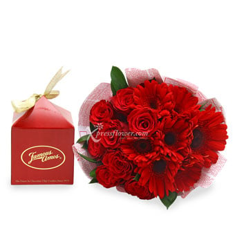 Passionate Present (Red Roses & Gerberas with Famous Amos Cookies)