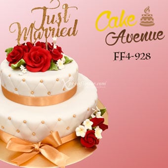 Red Roses - 2 Tier (Cake Avenue)
