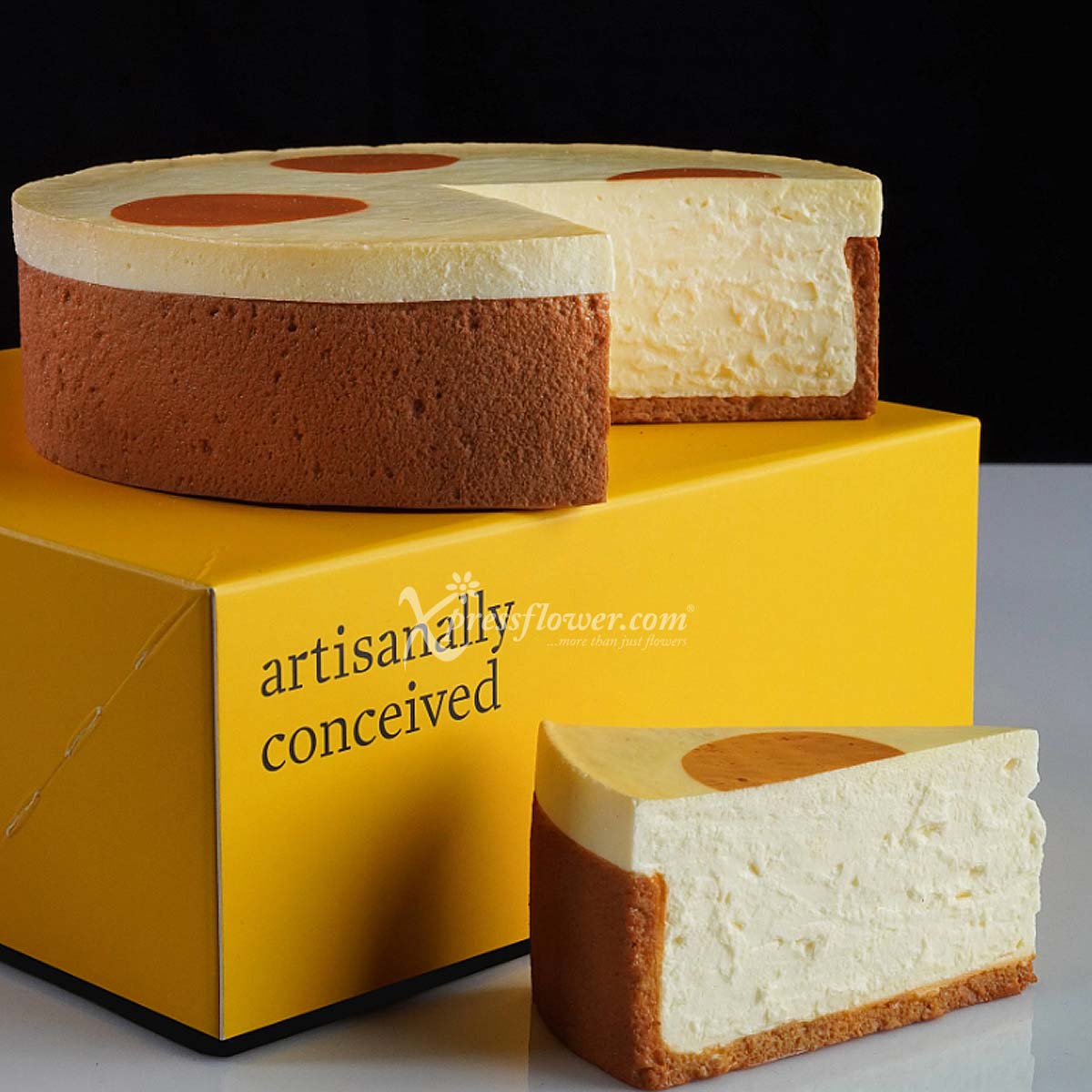 Over the Moon New York American Cheesecake (Cat & The Fiddle)