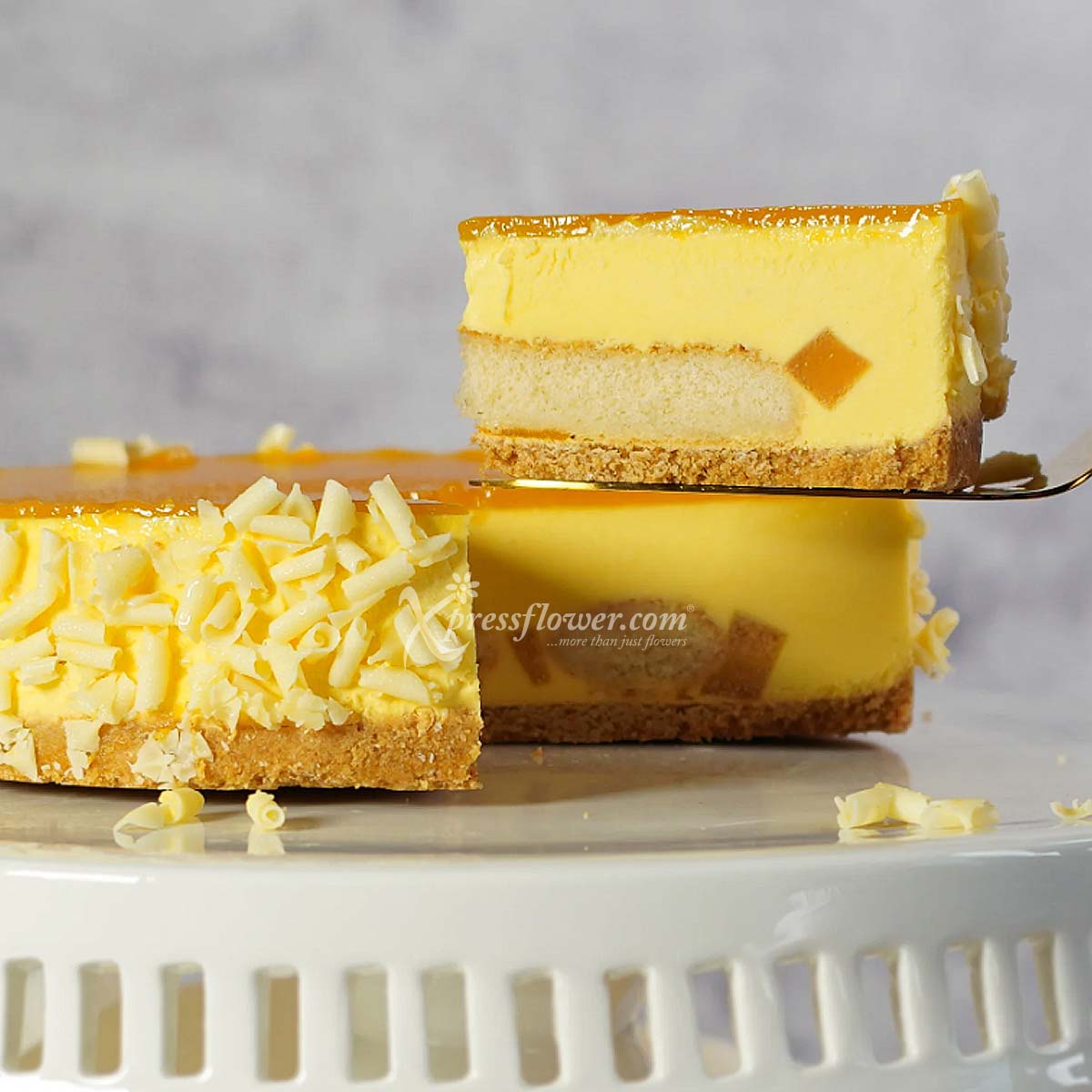 CFC2111 The Russian Whiskers Mango Cheesecake (Cat & The Fiddle) 1c