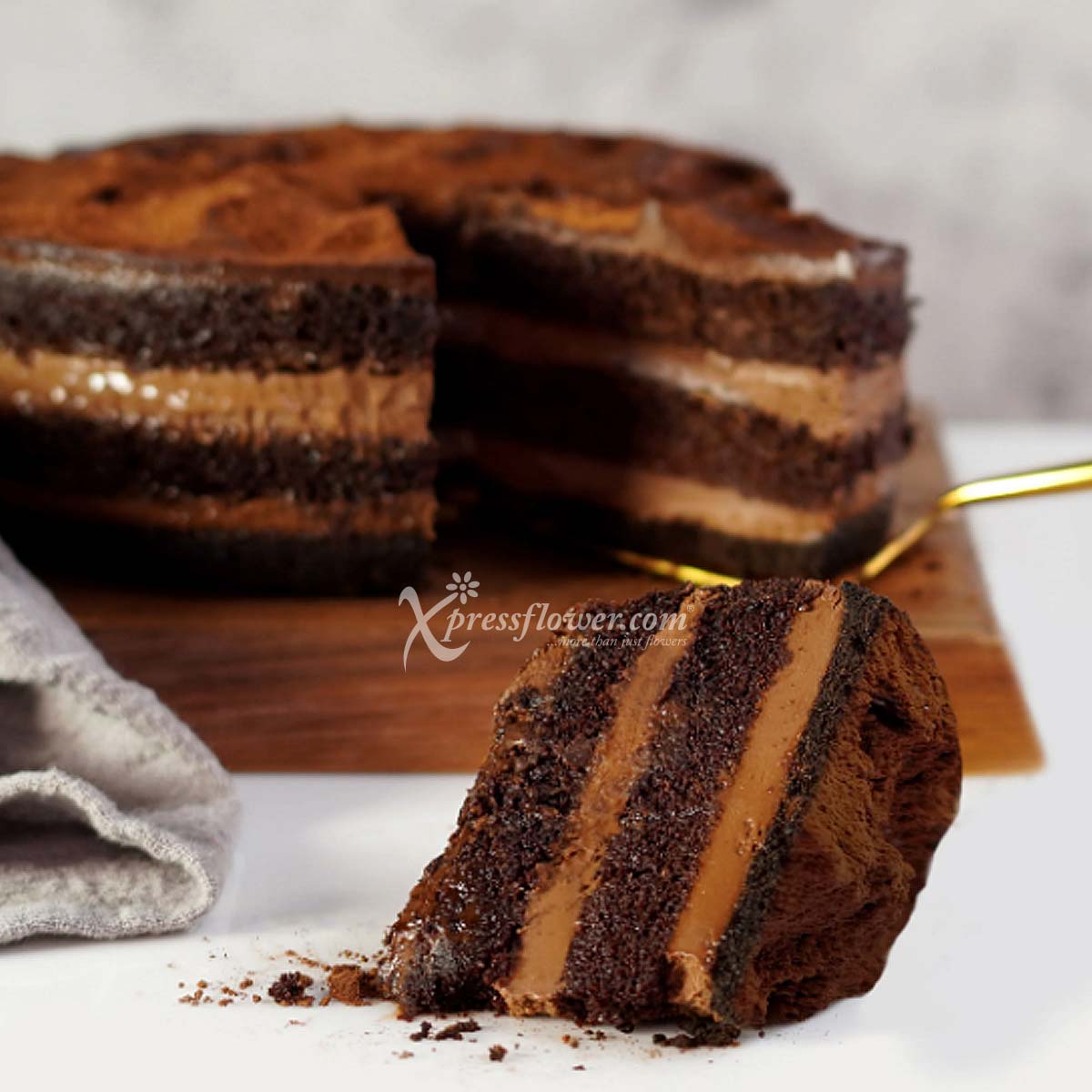 CFC2301 The Feline Seduction Dark Chocolate Cheesecake (Cat & The Fiddle) 1b