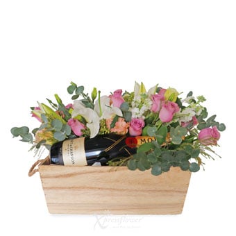 Floral Reserve (Roses & Lilies with Moet & Chandon Brut Champagne)