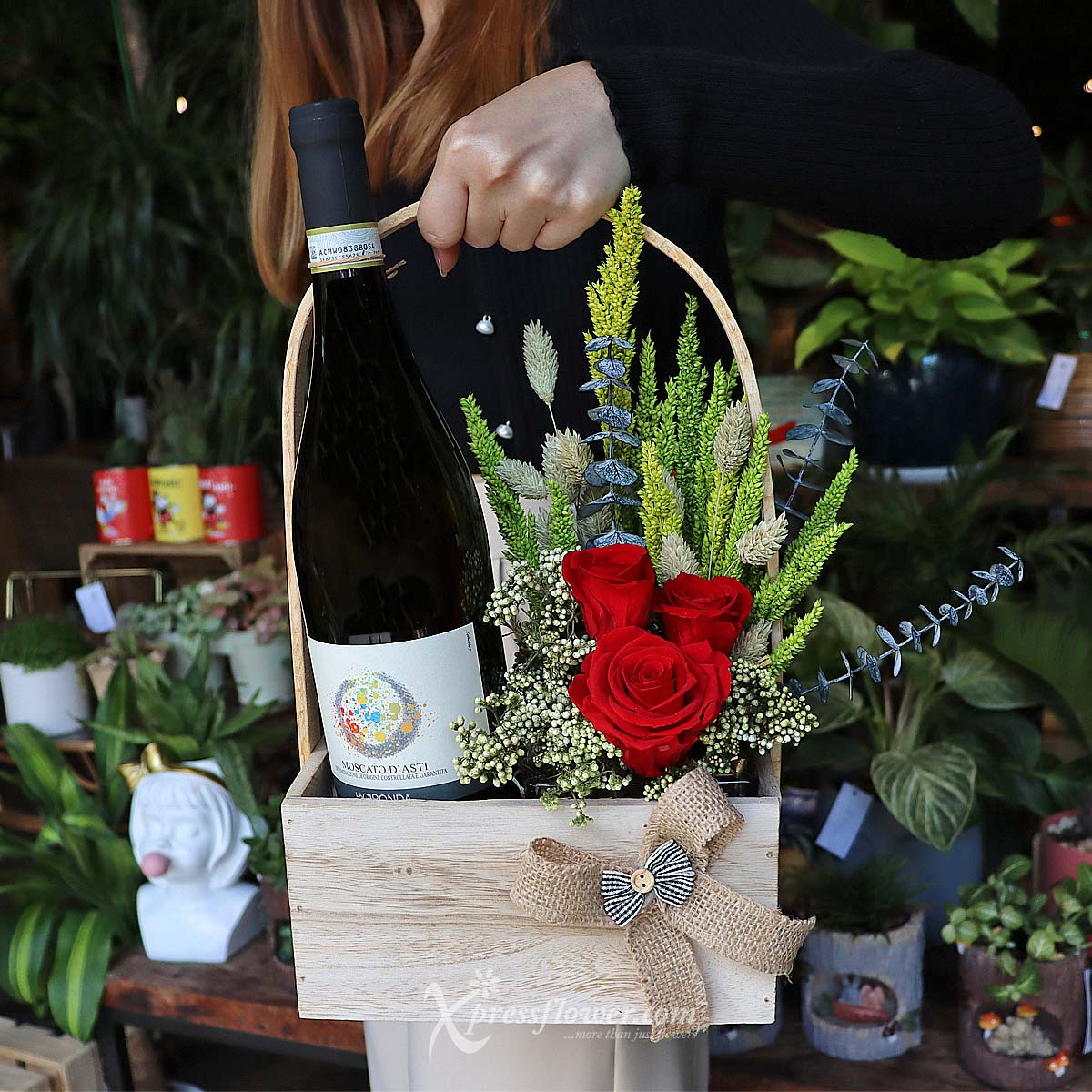 WC2301 Charming Treasures 4b