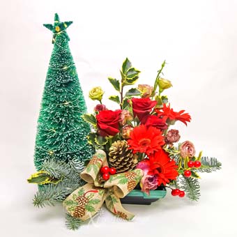 Christmas Flower Arrangement with Christmas Tree Decor