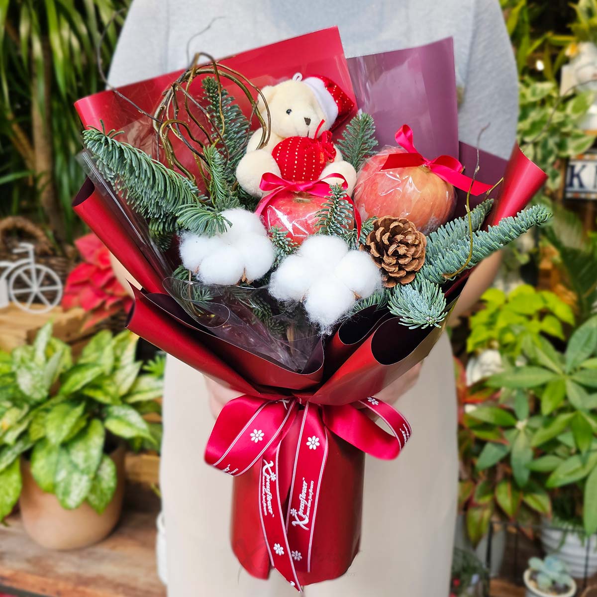 XMBQ2503 Merry Snuggle Cotton Flowers with Christmas Bear Apples 3a