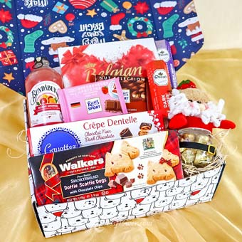 Boxful Happiness (Christmas Gift Box)