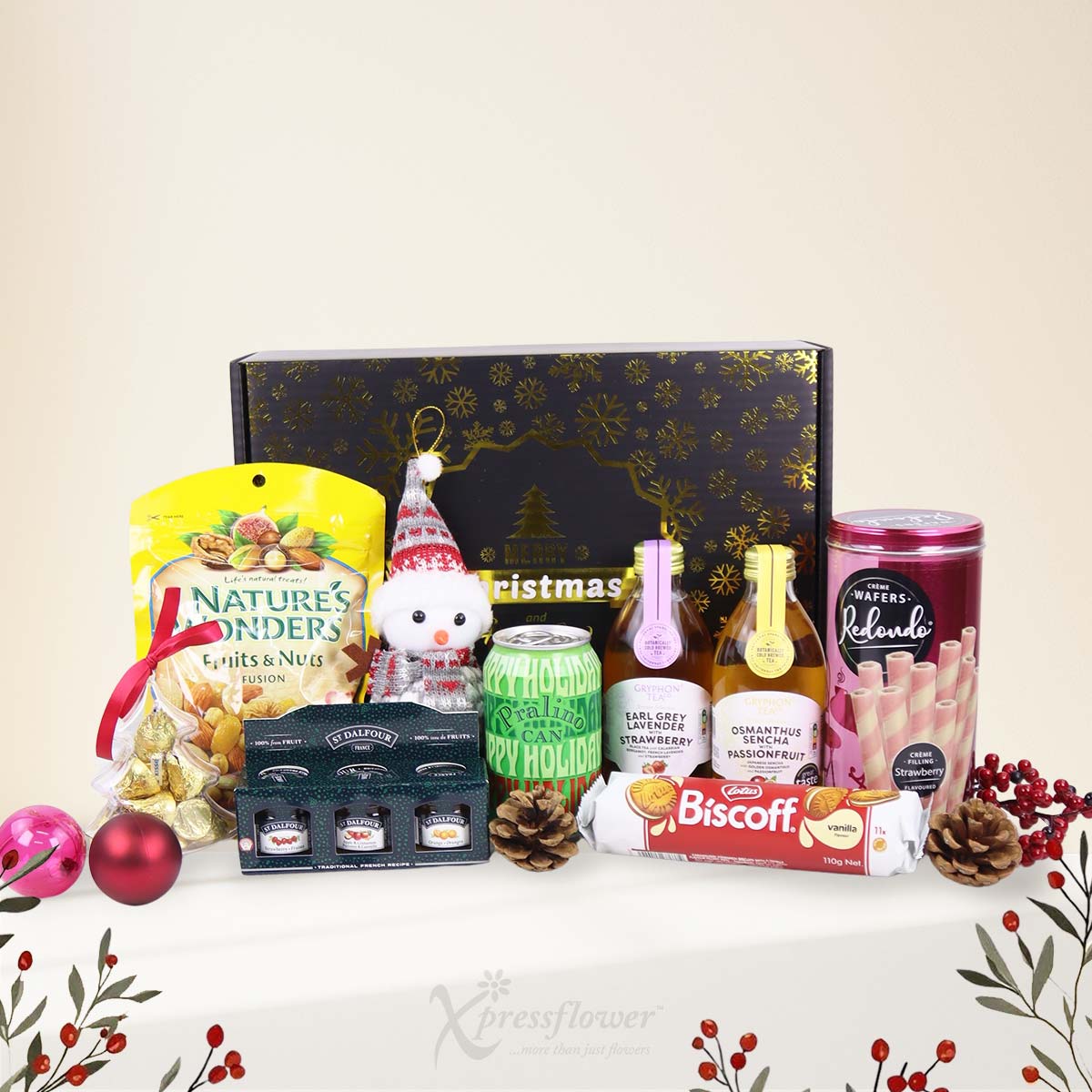 XMGH2582 Yuletide Treasures Christmas Gift Box 1b