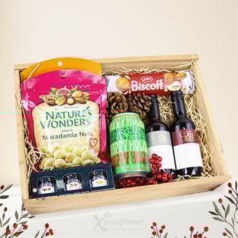 Festive Pairing (Christmas Gift Basket)