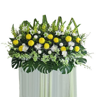Final Farewell Funeral Condolence Flower Wreath (L: 95cm)