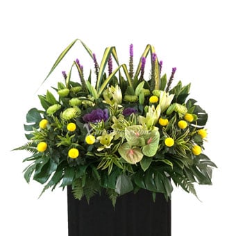 Sincere Support (Funeral Condolence Flower Wreath)