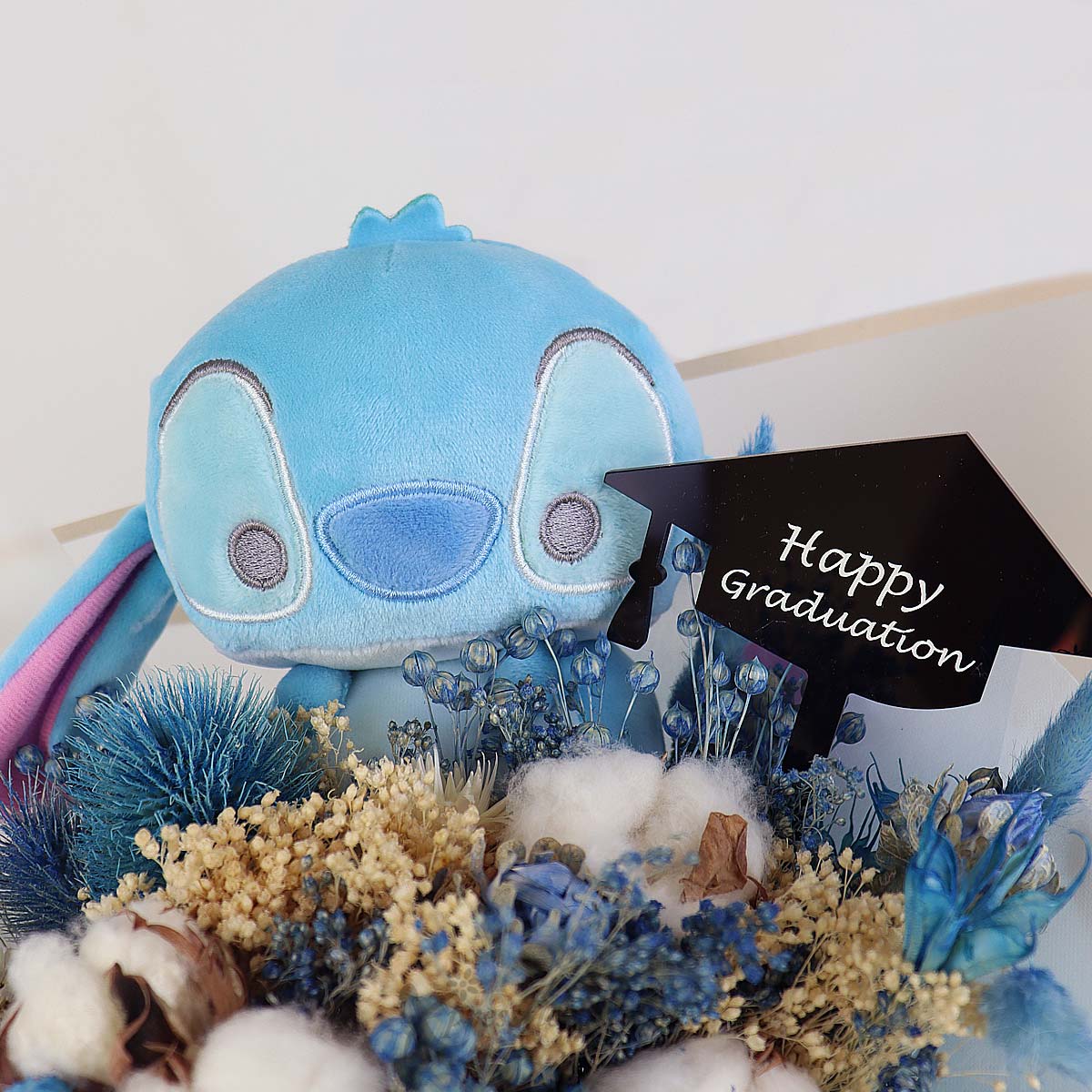 CT2303 Blue-quet Insignis (Dried Flowers with Disney Stitch Soft Toy) 1c