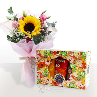 Sweet Surprise (1 Sunflower with Kettle Gourmet Popcorn Gift Box)