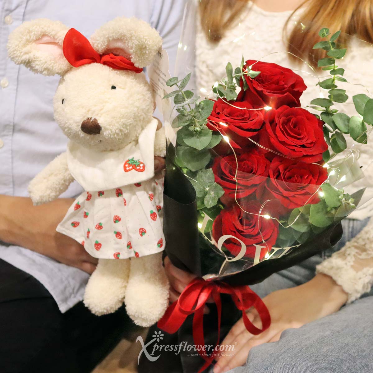 SBL2309 Love Bunny (6 Red Roses with LED Lights & Bunny Plush) 4a