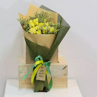 Yellow Roses Presentation Bouquet (VN)