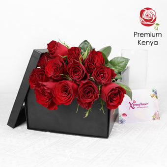 Dazzling Roses (12 Red Roses with Vase)