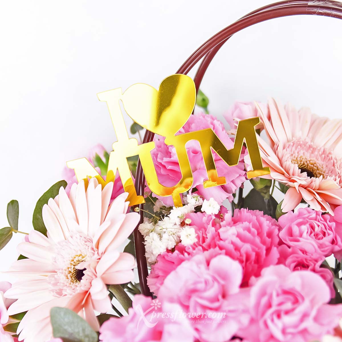 MDAR2455 Petals Parade (3 Pink Carnations & 3 Pink Gerberas with "I Heart Mum" decor) 1d