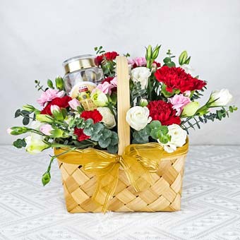 Floral Brew (Red Carnations with Eu Yan Sang Chrysanthemum Goji Tea)