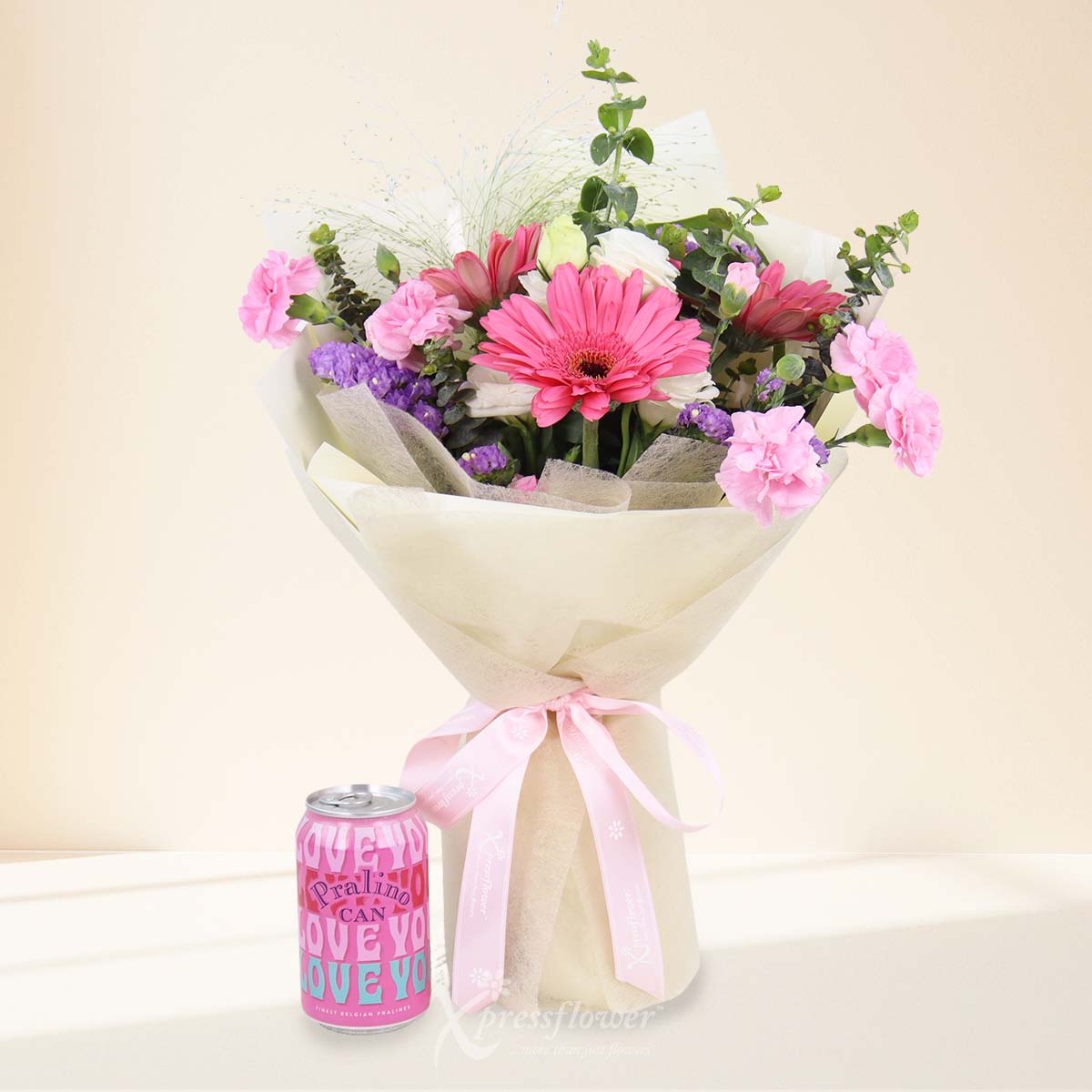 Lovely Treats (3 Dark Pink Gerberas with Pralino Chocolate)