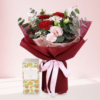 Velvet Brew (3 Red Carnations with Whittard Mango & Bergamot Tea)