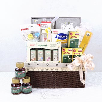 Nature Nurture (New Born Baby Hamper)