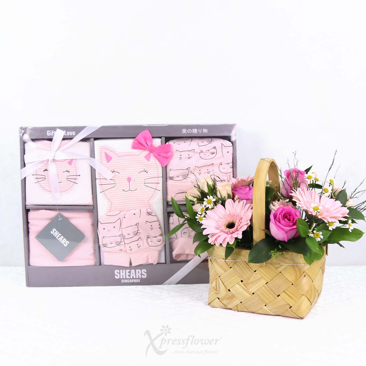 Blush Baby (New Born Baby Hamper)