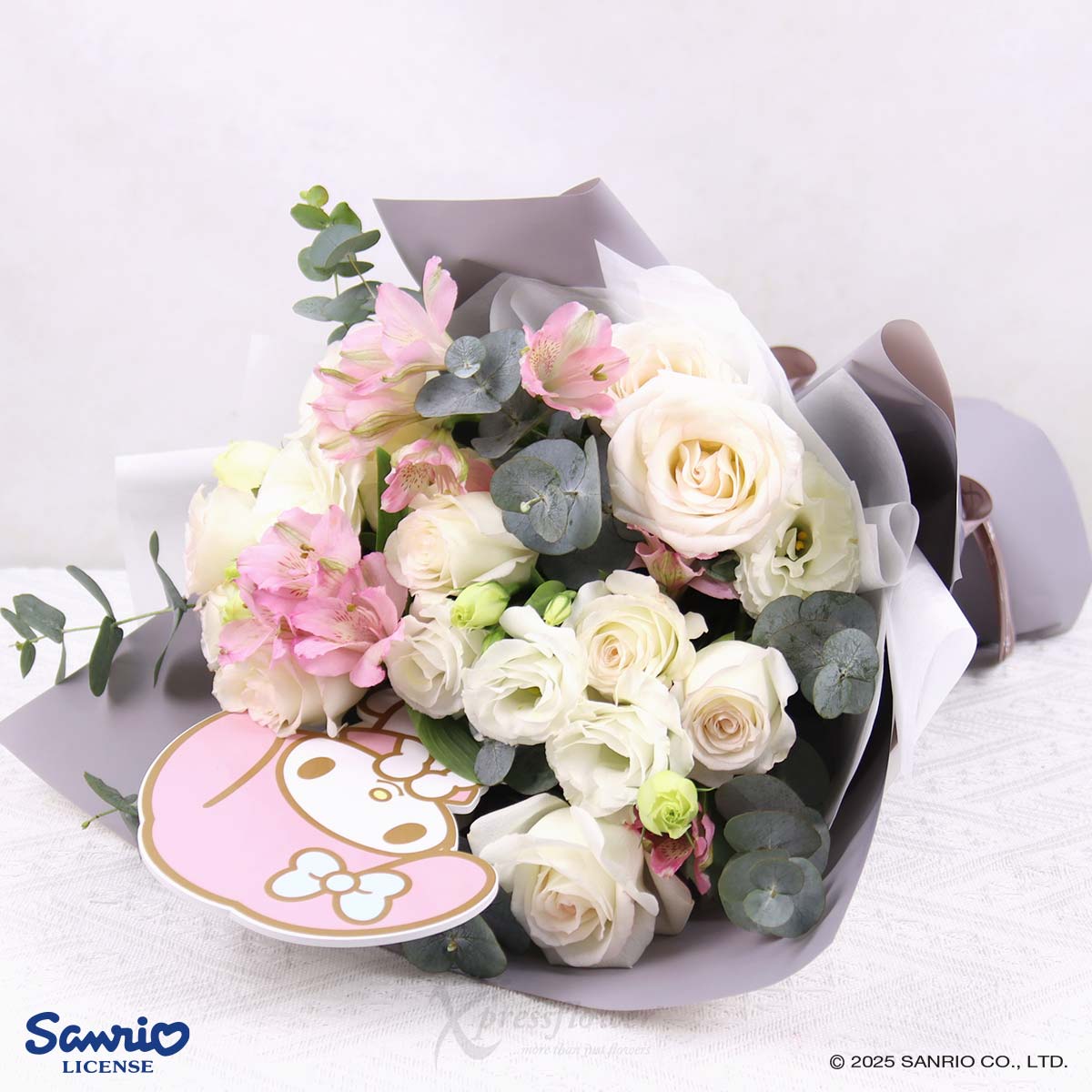 SNBQ2501 Melody Blush 12 White Bunny Roses My Melody Bouquet 1b