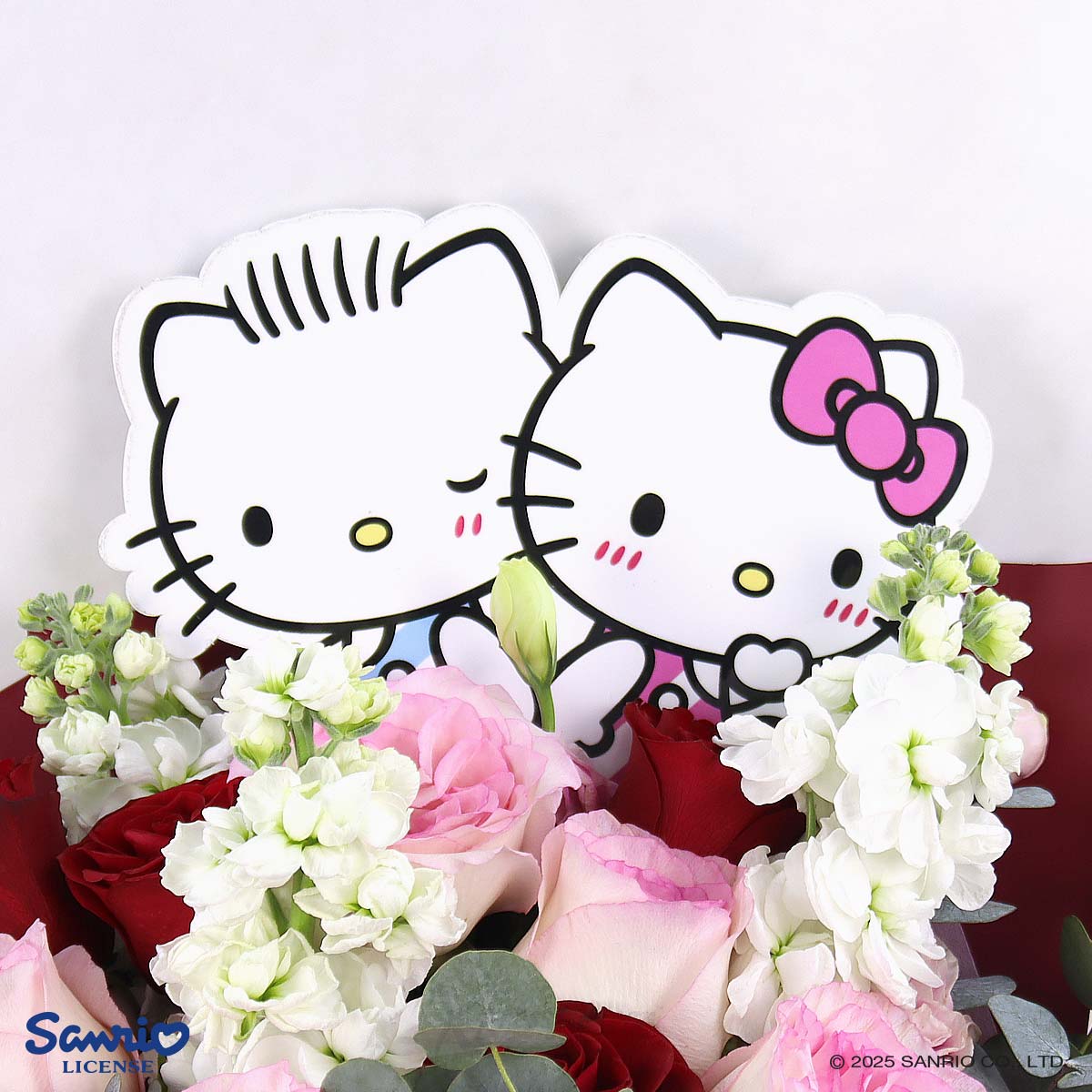 SNBQ2502 Couples Harmony 12 Mix Red & Roselle Roses Hello Kitty Dear Daniel Bouquet 1c