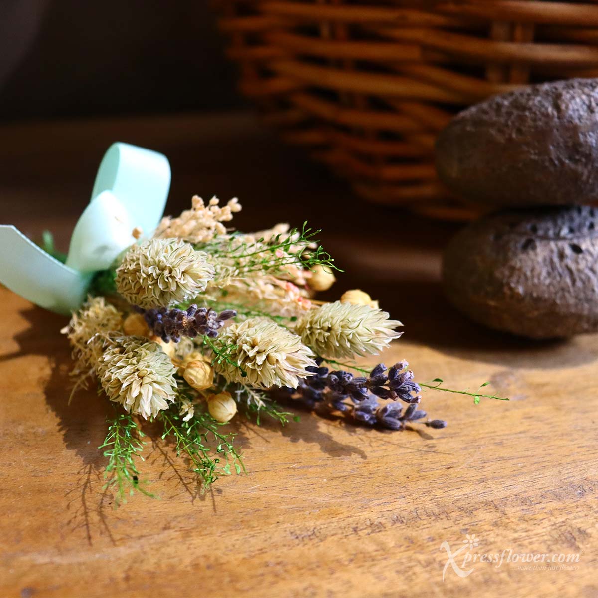 4)-WHC2206_Passionate-Phalaris_3a