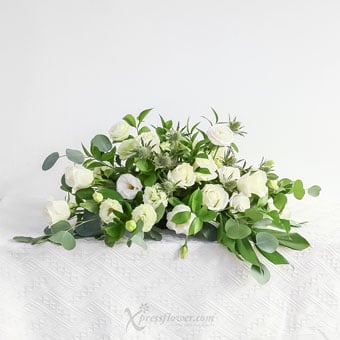 WD2202 Spring Garden (White Roses Centerpiece)