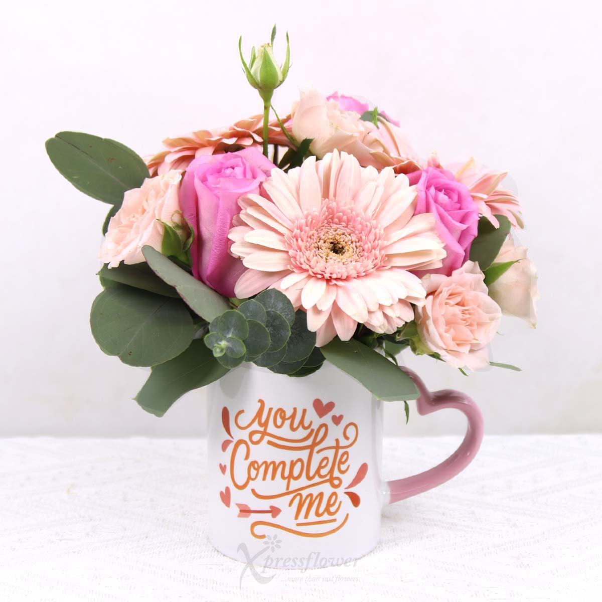 Delightful Petals (3 Dark Pink Roses & 3 Light Pink Gerberas)