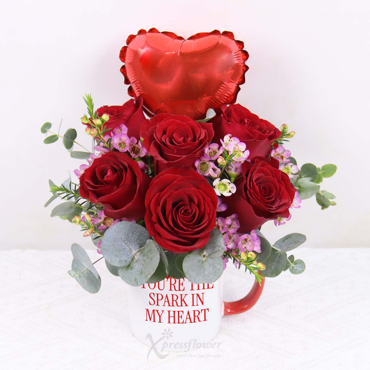KS2502 Hearty Charms 6 Red Roses with Mini Heart Balloon 1b