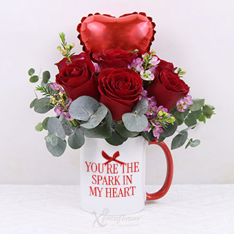 KS2502 Hearty Charms 6 Red Roses with Mini Heart Balloon