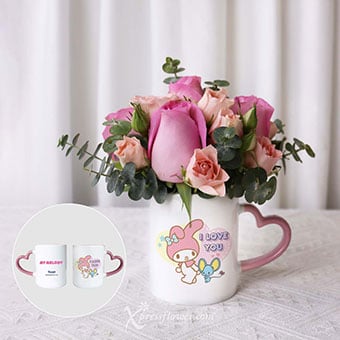 Charming Melody (6 Dark Pink Roses with Sanrio Mug)