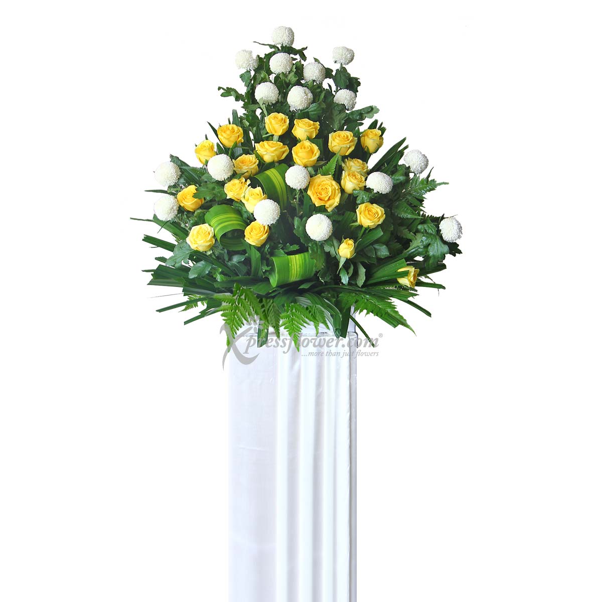 SC1711 Heartening Comfort Wreath Funeral & Condolence Flower Stands