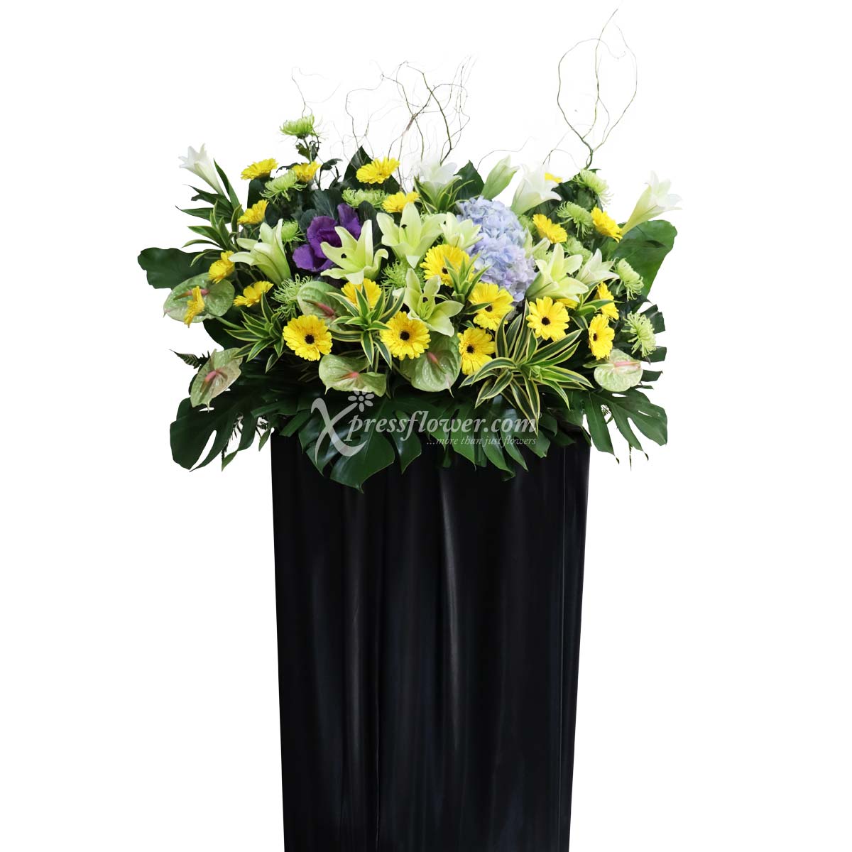 WSC2221 Comforting Embrace Funeral Condolence Flower Stand (L: 110cm) 1b