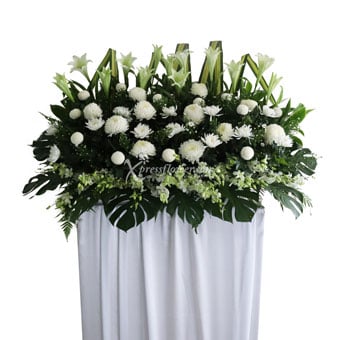 Solemn Peace Funeral Condolence Flower Stand (L: 110cm)