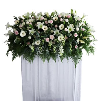 Sweet Parting Funeral Condolence Flower Stand (L: 160cm)
