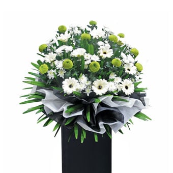 Safe Journey (Funeral Condolence Flower Wreath)