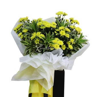 Celebration of Life (Funeral Condolence Flower Wreath)