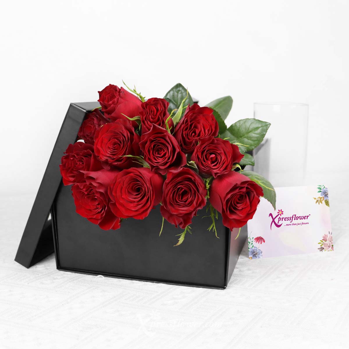 Dazzling Roses (12 Red Roses with Vase)