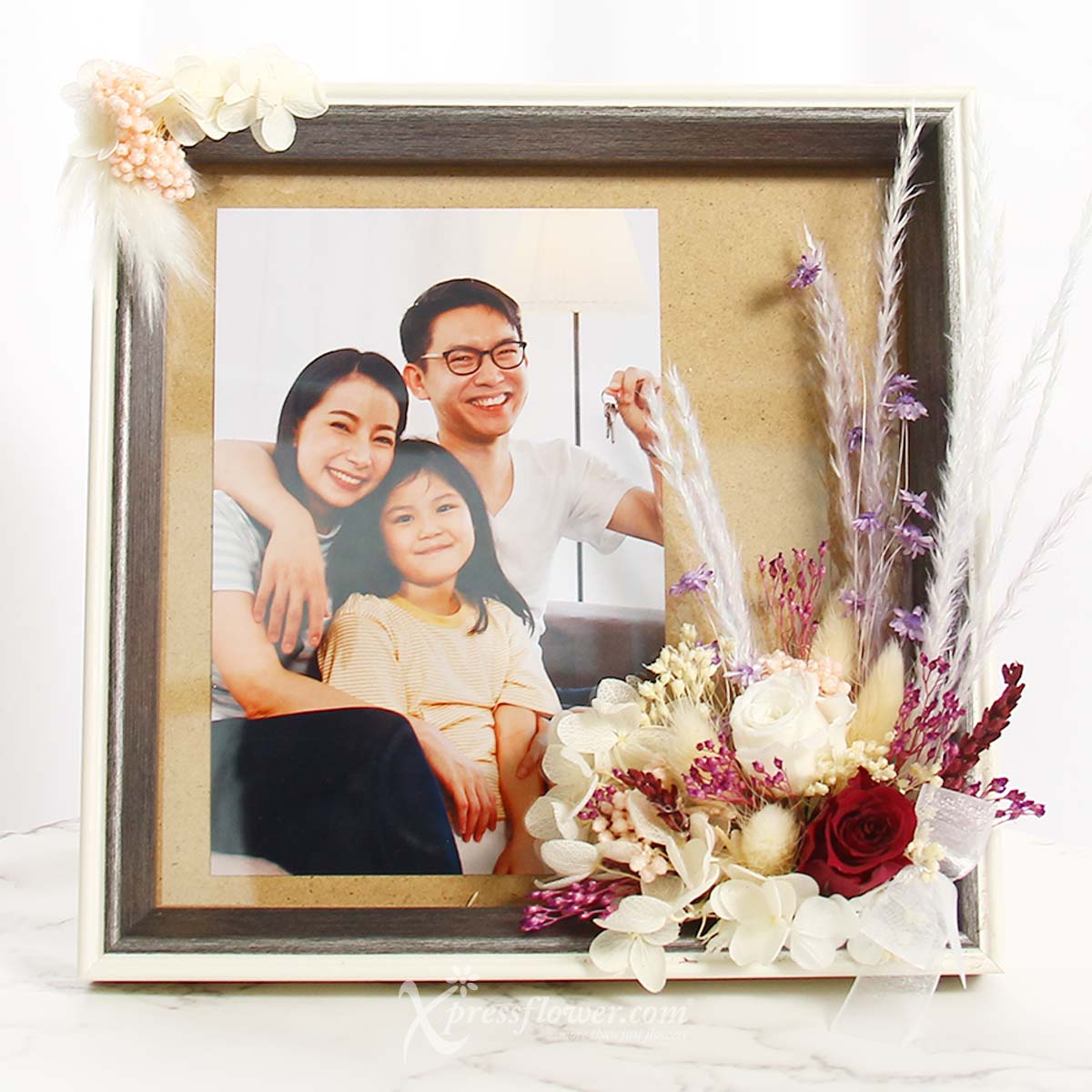 PR2124 Mauve Memories Preserved flower Frame 1b