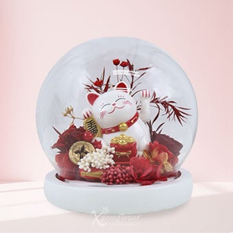 Lucky Enclave (Preserved Flowers with Fortune Cat)