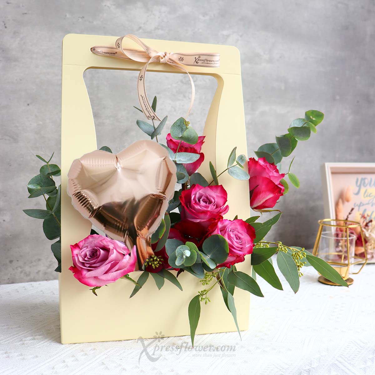 abu2202_blooming mulberry 6 yam roses with mini heart balloon new 1d