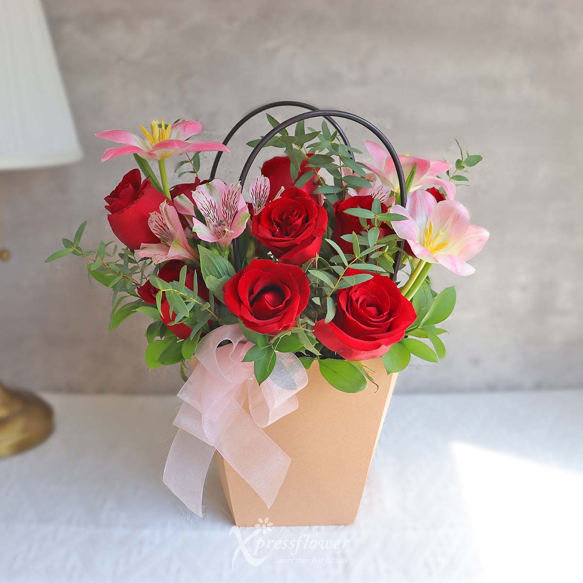 abu2301 passion blooms 12 red roses new 3a