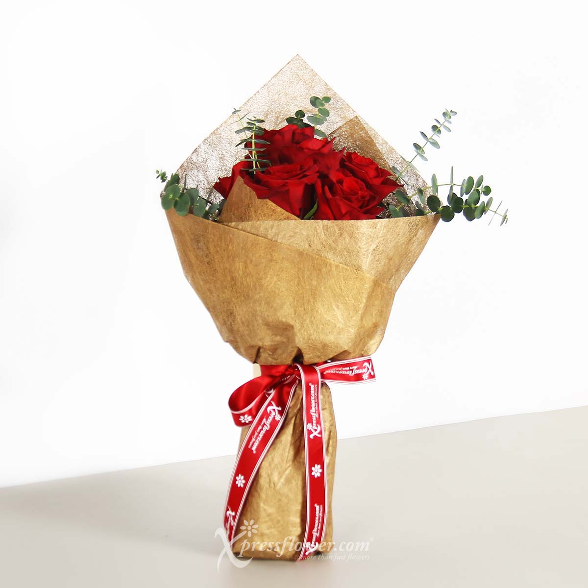 Flaming Passion (6 Red Roses)