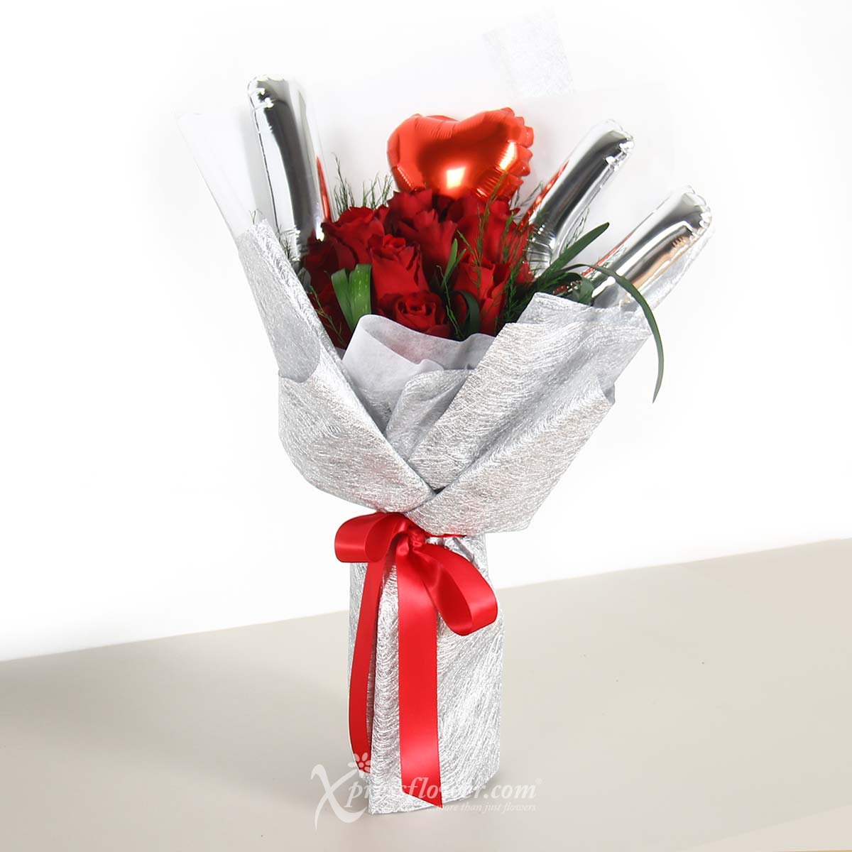 Loving Whispers (9 Red Roses with "I Heart U" Foil Balloon)