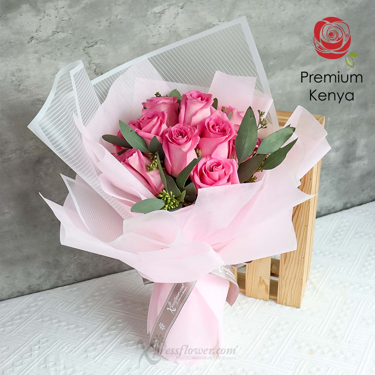 BQ2250_wondered-admiration-12-dark-pink-roses1d