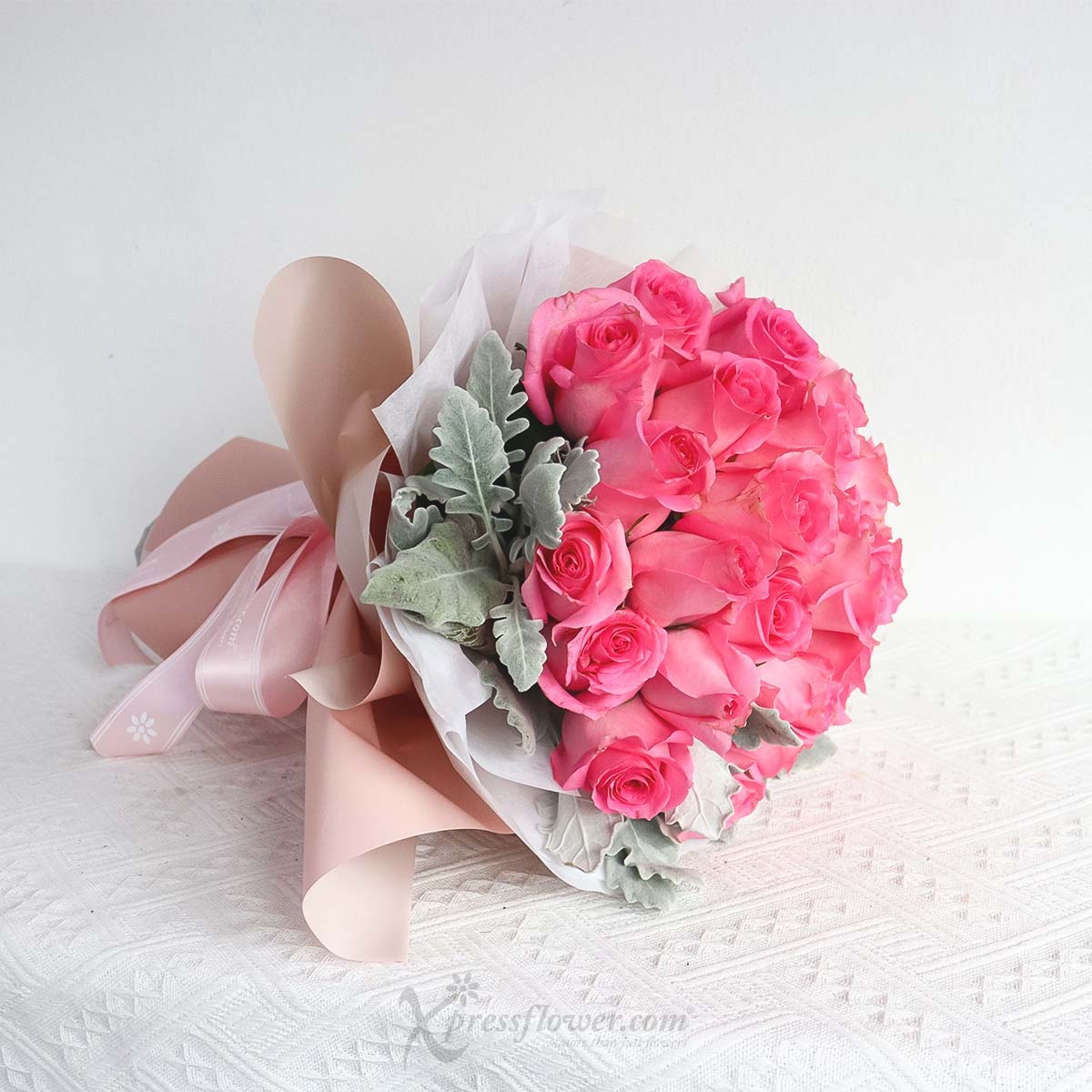 bq2252 desired obsession 24 dark pink roses new 1c