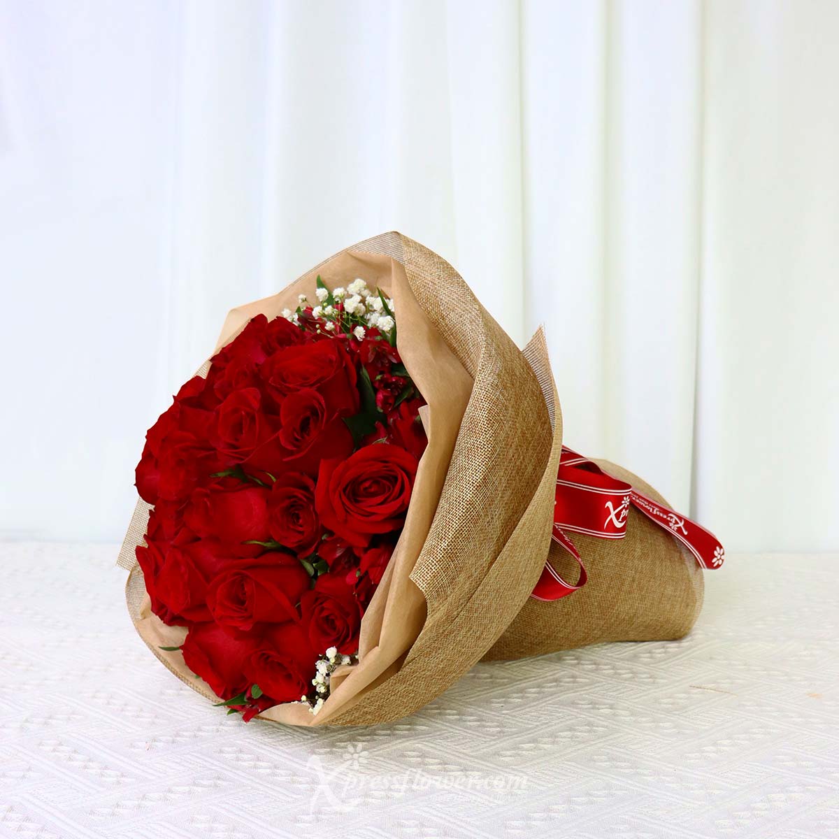 BQ2303 Elegant Hope 24 Red Roses 1c